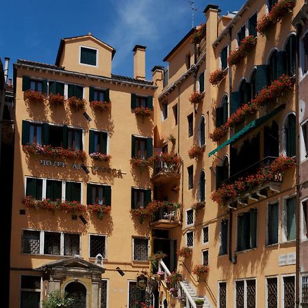 Hotel Al Codega Veneza Exterior foto